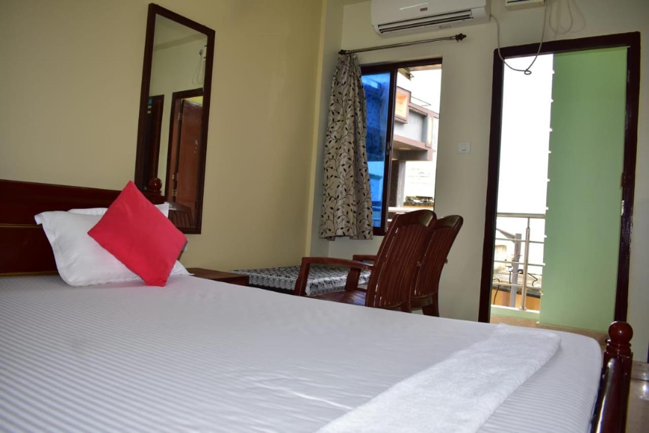 Hotel Lovely Inn ! Puri Dış mekan fotoğraf